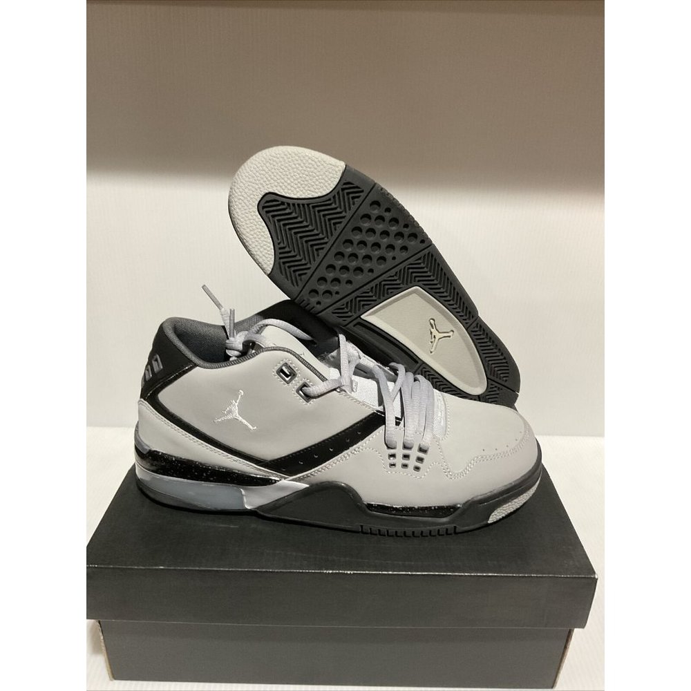 Jordan flight 23 BG boy's athletic shoes size 7 youth us